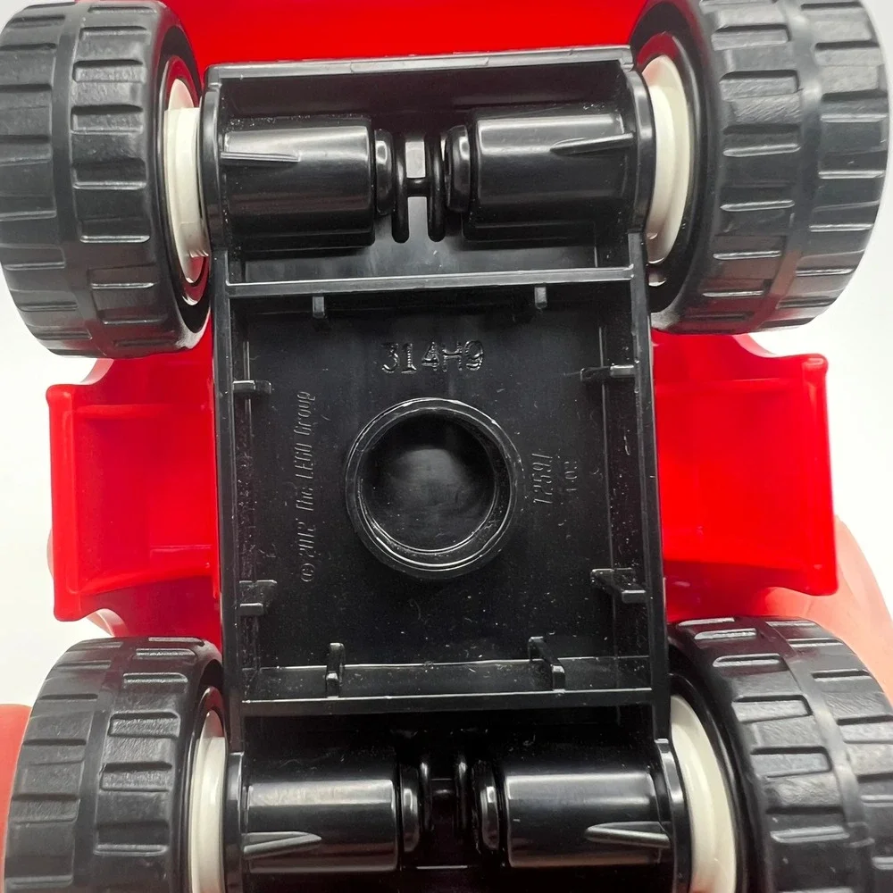 2012‎ LEGO Duplo Red Convertible Car 4 Inch Replacement Vehicle